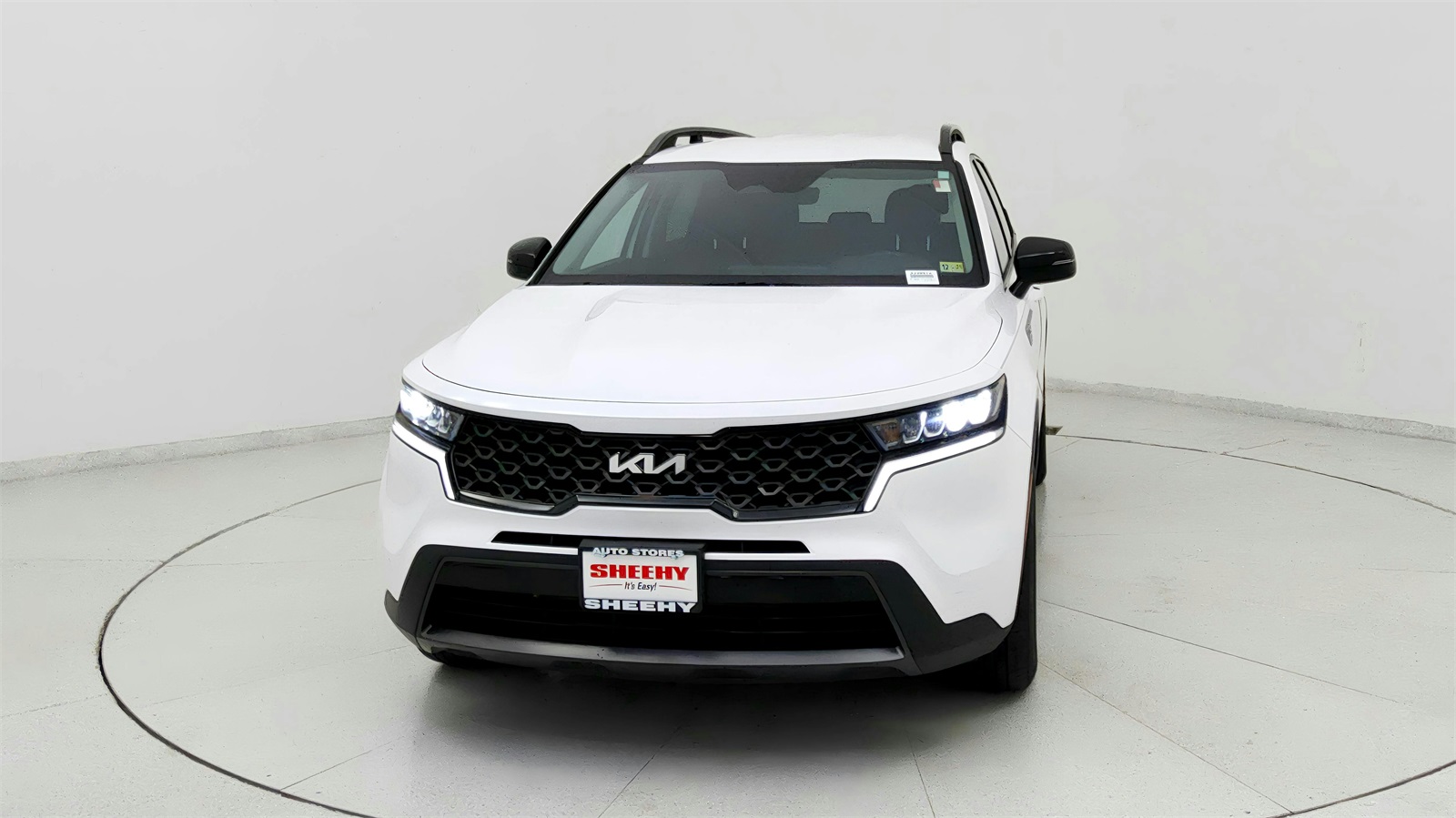2022 Kia Sorento S photo 2