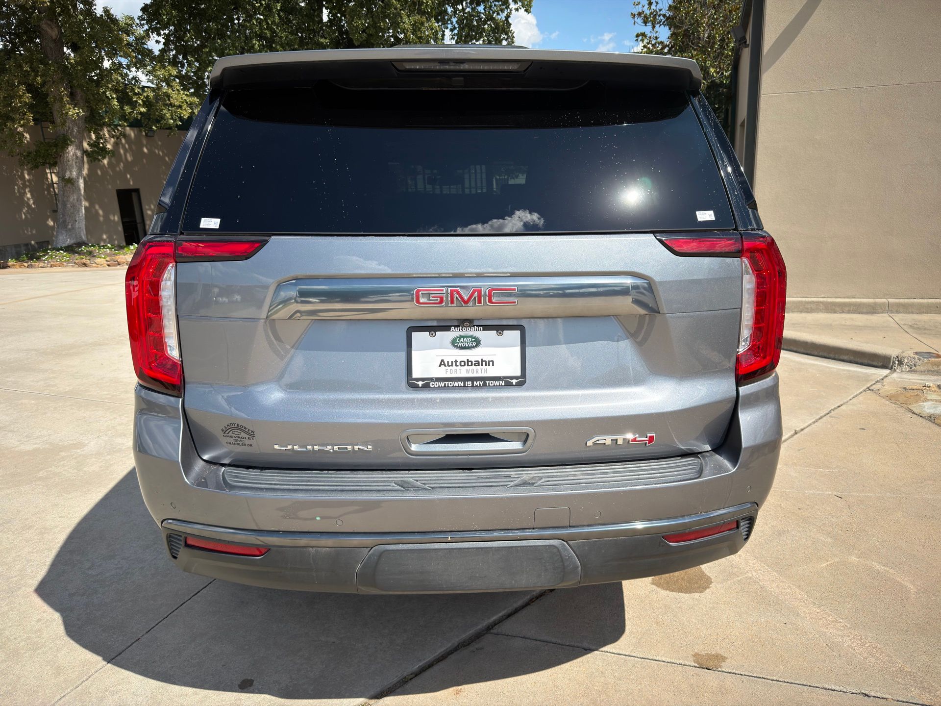 2021 Gmc Yukon AT4 photo 4