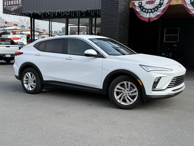 2025 Buick Envista Preferred photo 2