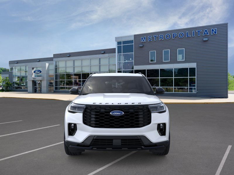 2025 Ford Explorer ST-Line photo 4
