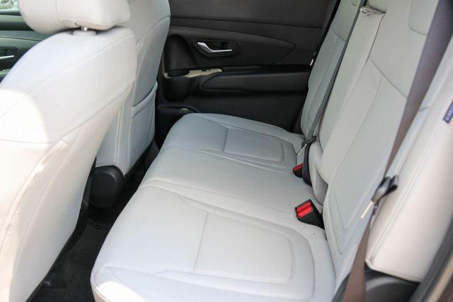 New 2025 Black Hyundai SEL FWD image 11