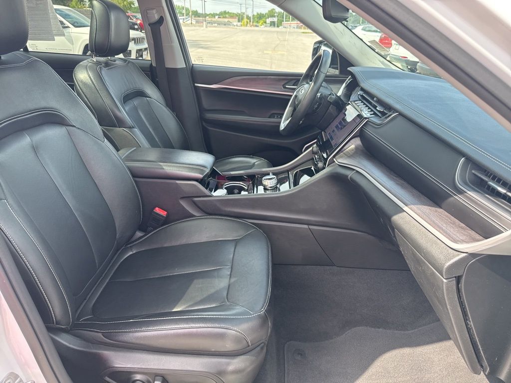 2022 Jeep Grand Cherokee Limited photo 6