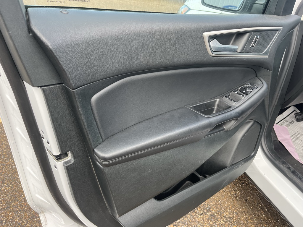 2024 Ford Edge SEL photo 20