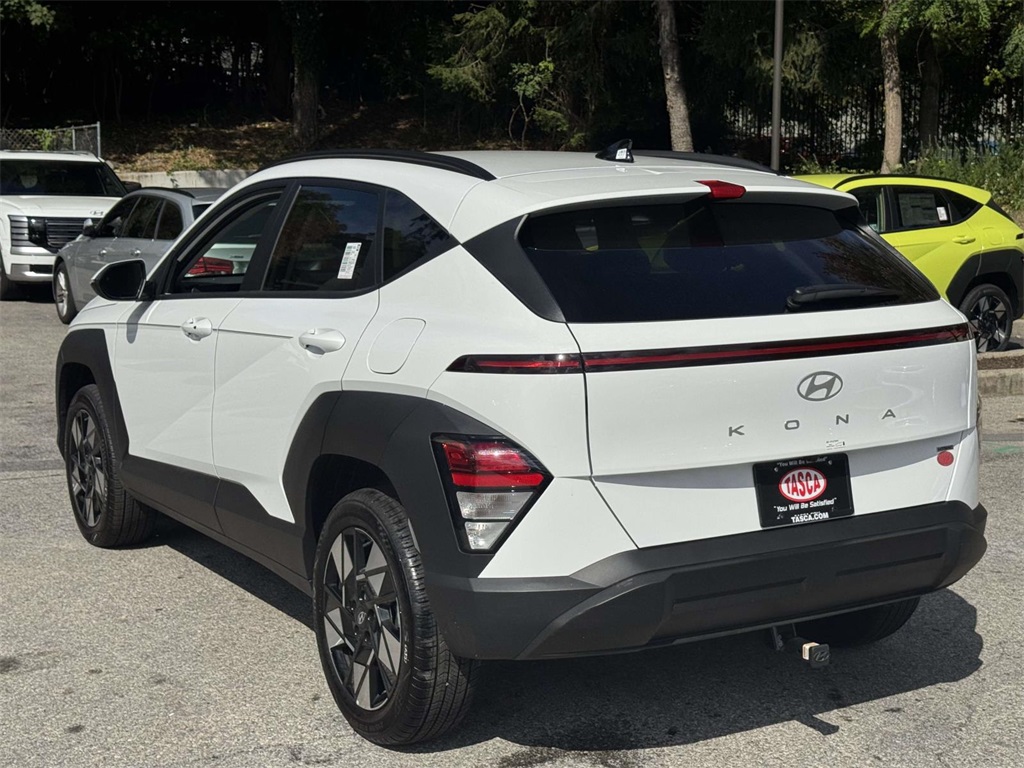 2025 Hyundai Kona SEL photo 4