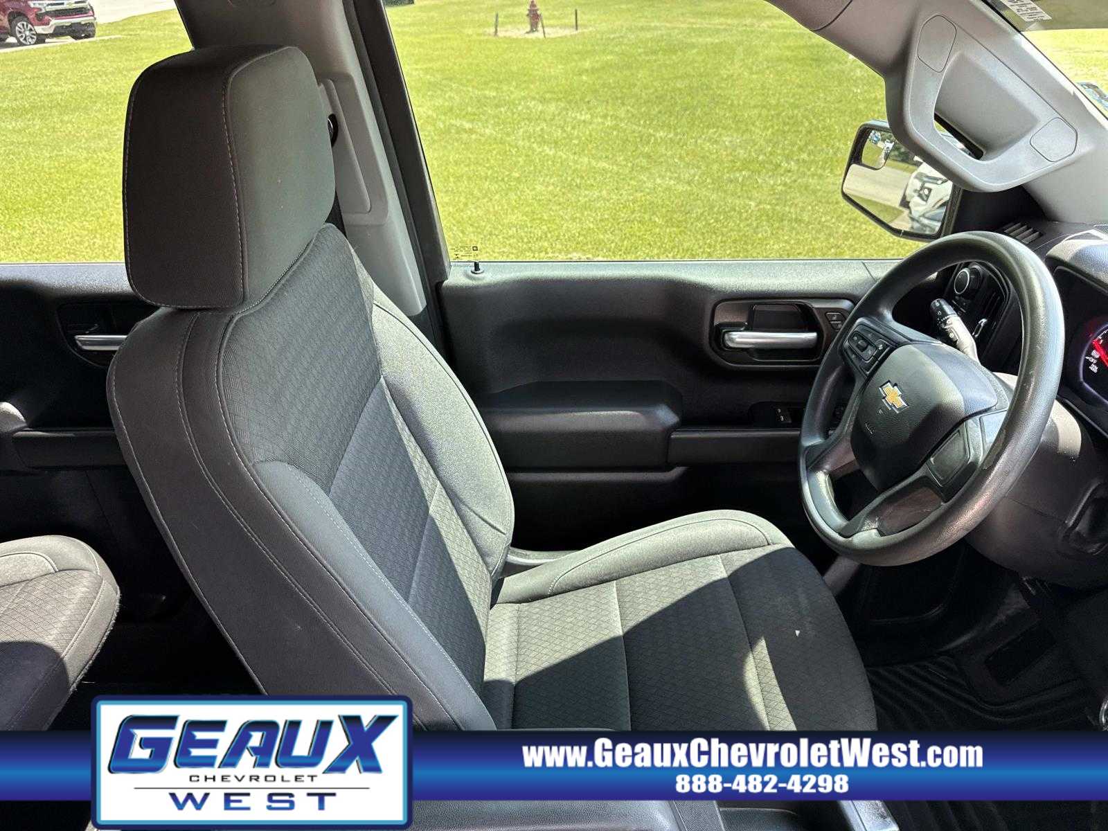 2022 Chevrolet Silverado 1500 Custom photo 32