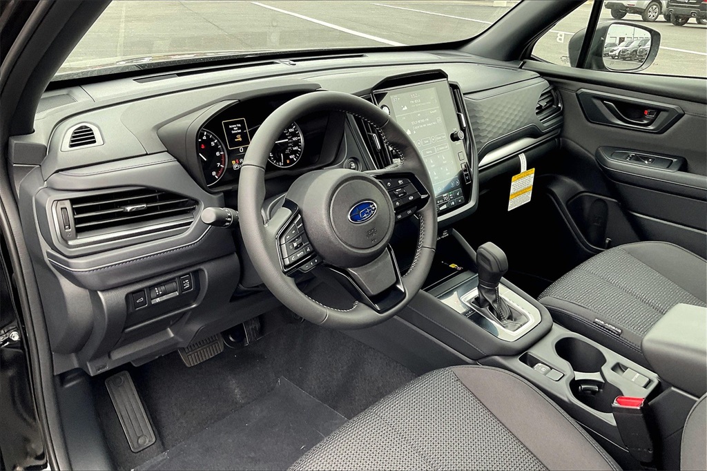 2025 Subaru Forester Premium Base photo 7