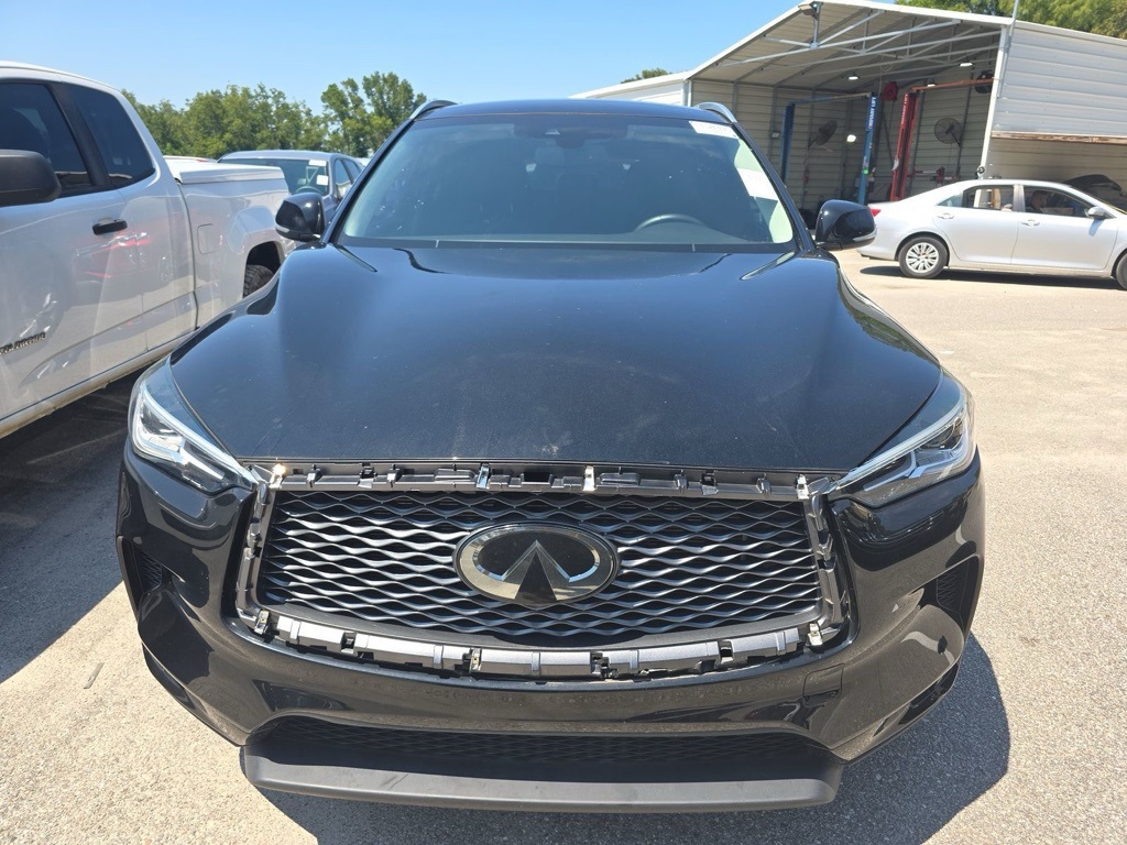 2021 Infiniti QX50 Luxe AWD photo 2
