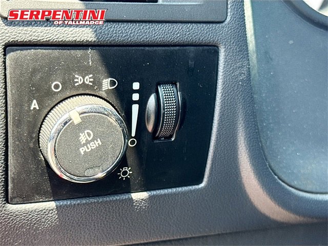 2012 Dodge Challenger SRT8 392 photo 10