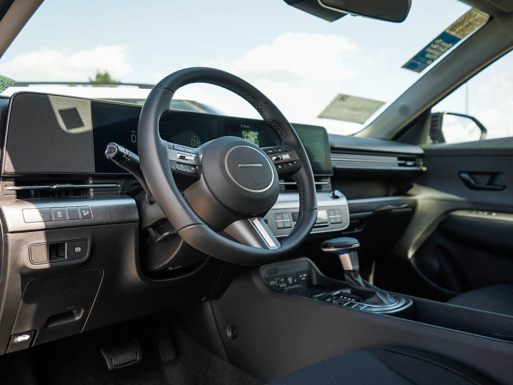 2026 Hyundai Kona SEL photo 16