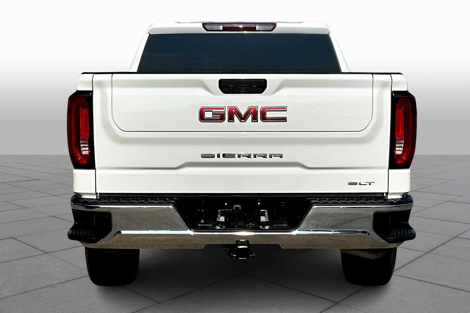 2024 Gmc Sierra 1500 SLT photo 4