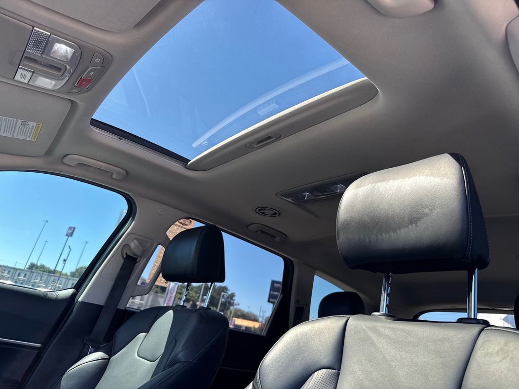 2024 Kia Telluride S photo 25
