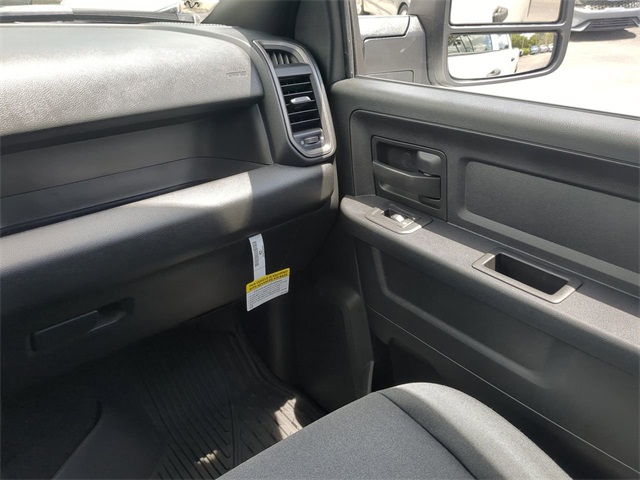 2025 Ram 2500 Tradesman photo 17
