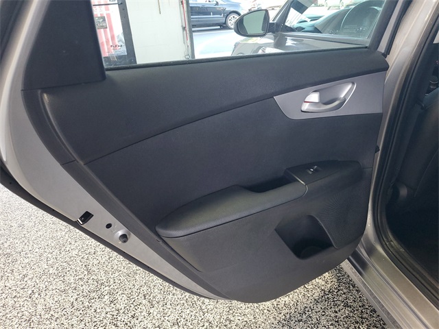 2023 Kia Forte LXS photo 21