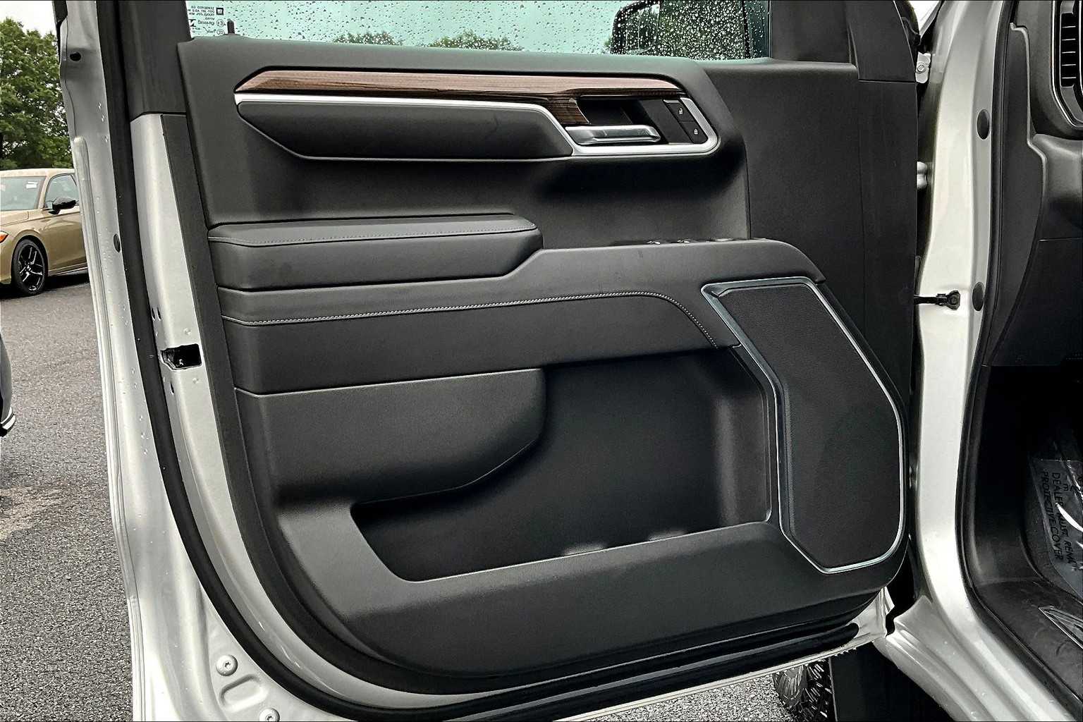 2022 Chevrolet Silverado 1500 LT photo 19