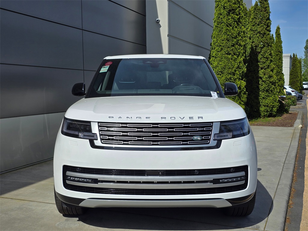 2025 Land Rover Range Rover Autobiography photo 3