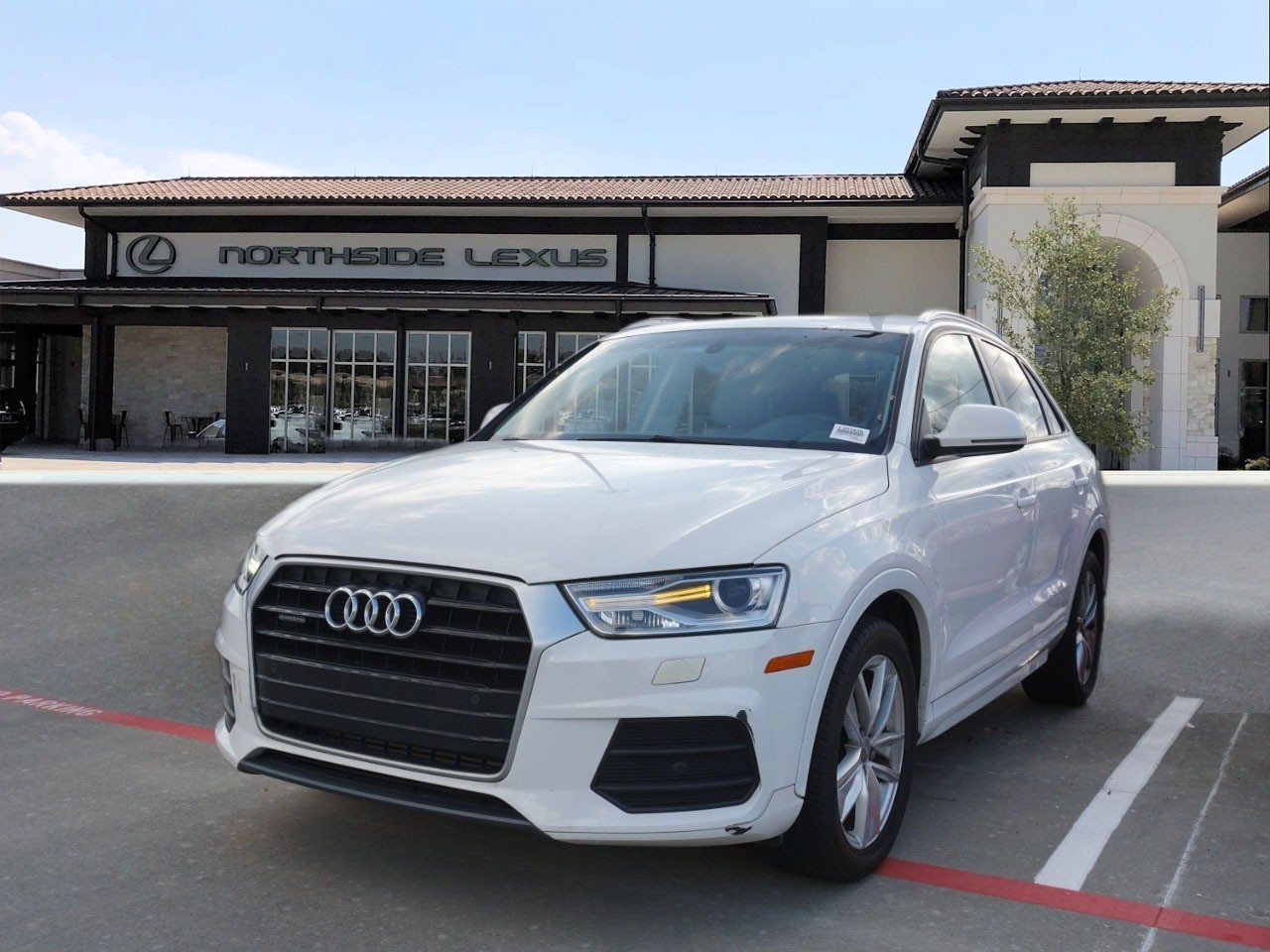 2017 Audi Q3 Premium's photo