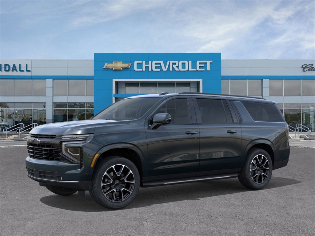 2026 Chevrolet Suburban RST photo 2