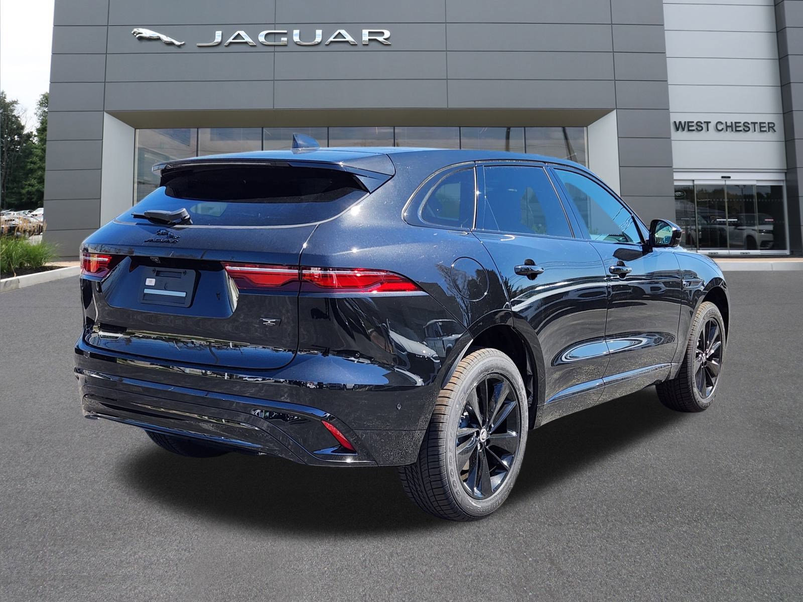 2026 Jaguar F-PACE P250 R-Dynamic S photo 3