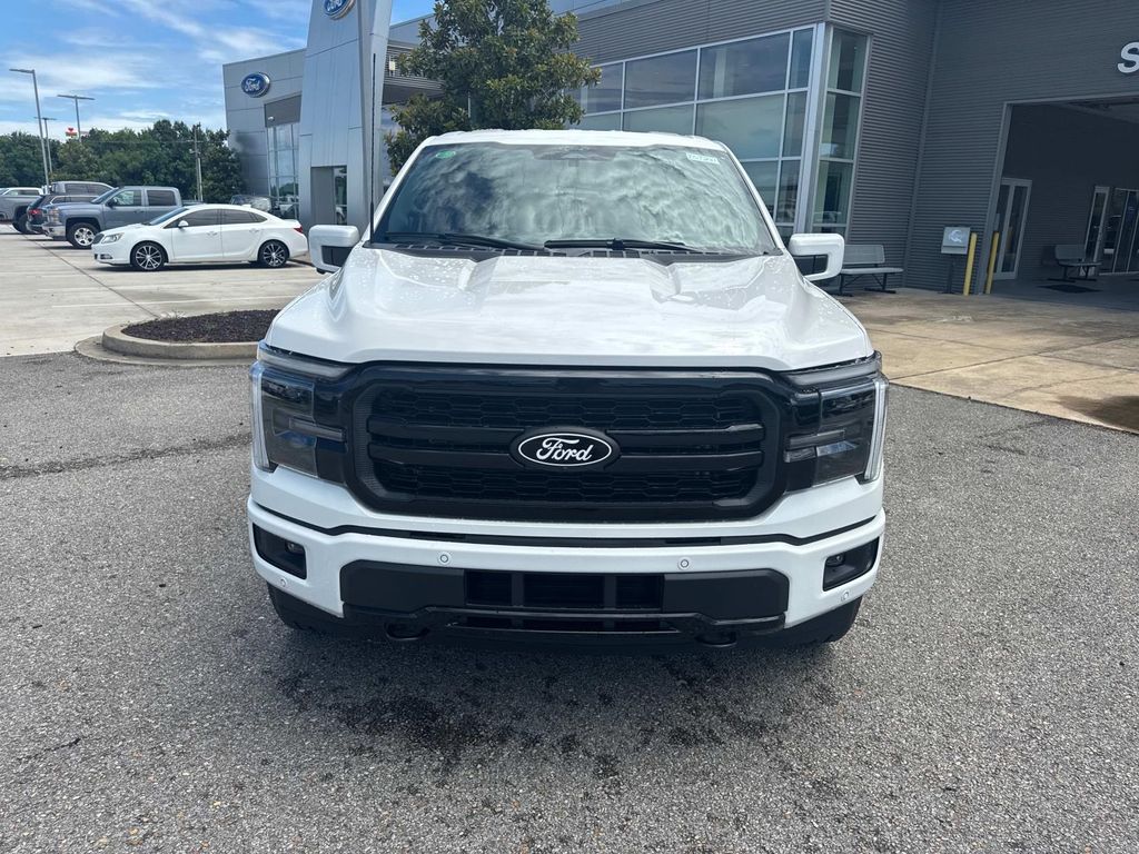 2025 Ford F-150 Lariat photo 2