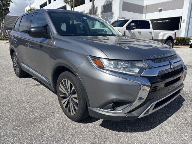 2019 Mitsubishi Outlander ES