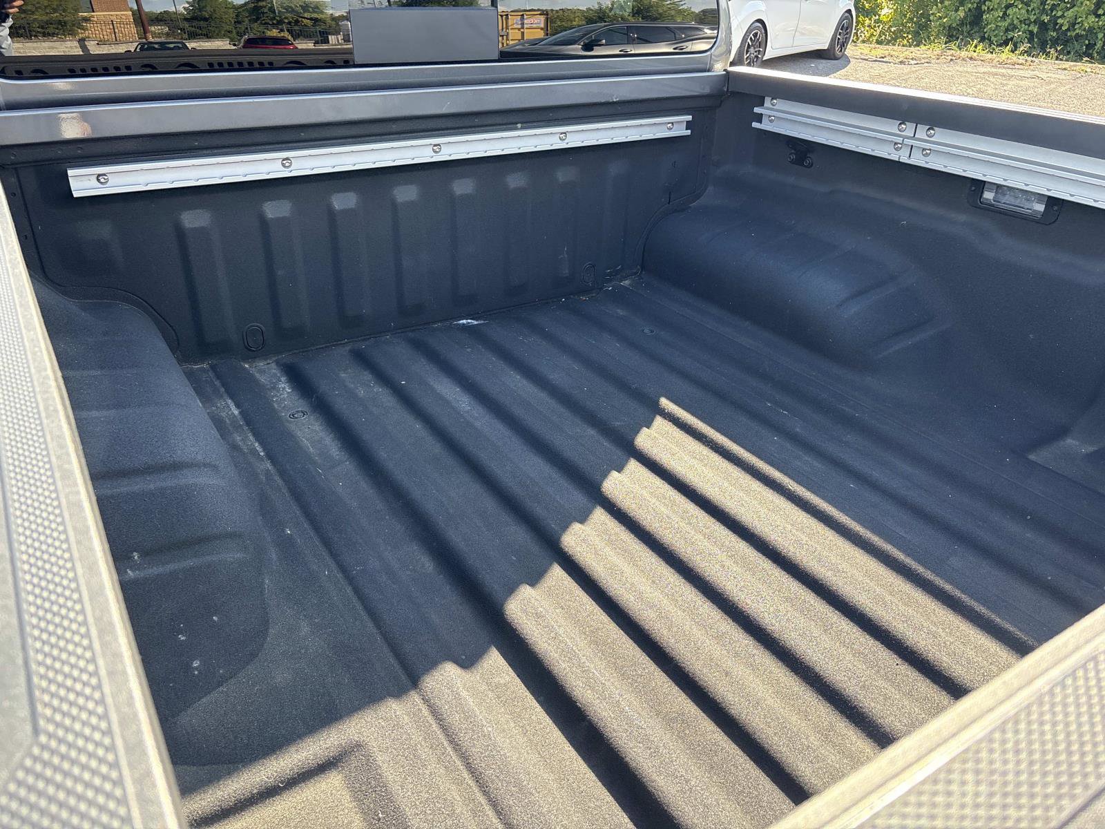 2023 Nissan Frontier SV photo 12