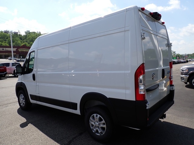 2025 Ram ProMaster 2500 photo 2