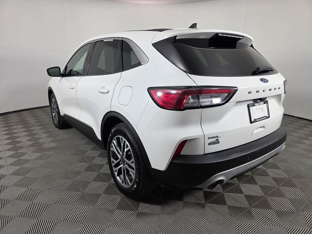 2022 Ford Escape SEL photo 3