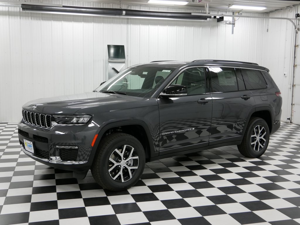 2025 Jeep Grand Cherokee Limited photo 4