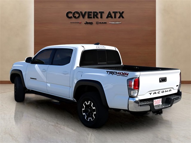 2023 Toyota Tacoma TRD Off-Road photo 3
