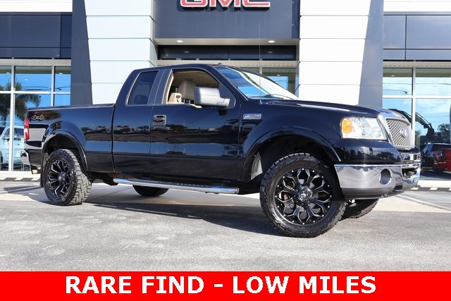 2008 Ford F-150 FX4 photo 2