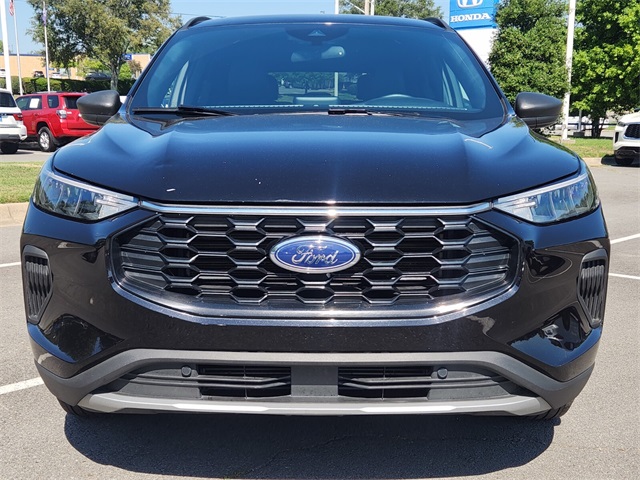 2025 Ford Escape ST-Line photo 7