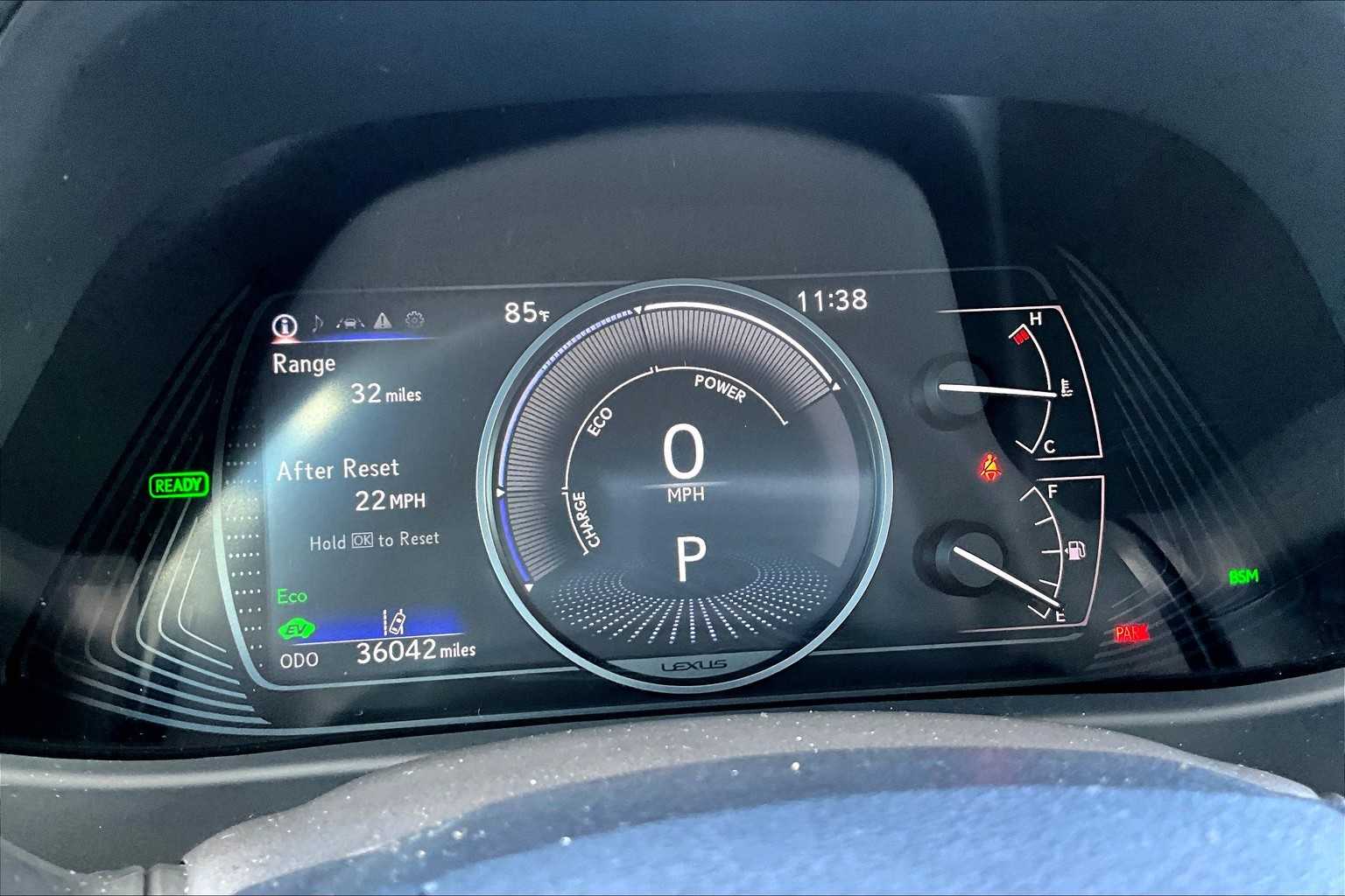 2021 Lexus UX 250h photo 23