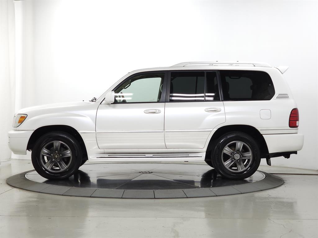 2006 Lexus LX 470 photo 4