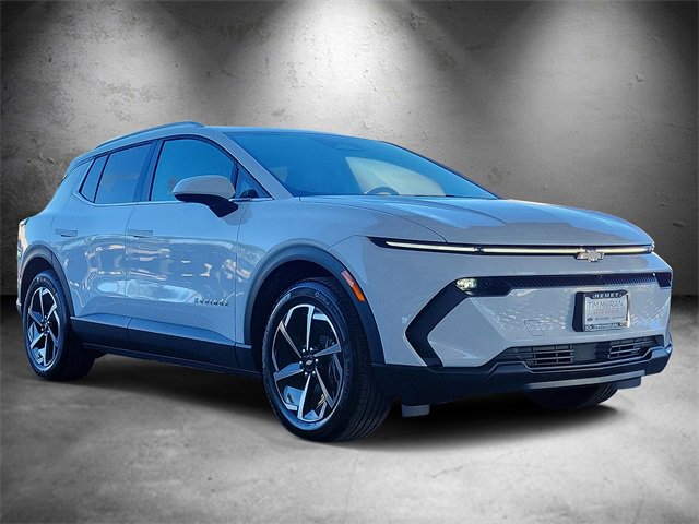 2026 Chevrolet Equinox EV 1LT photo 2