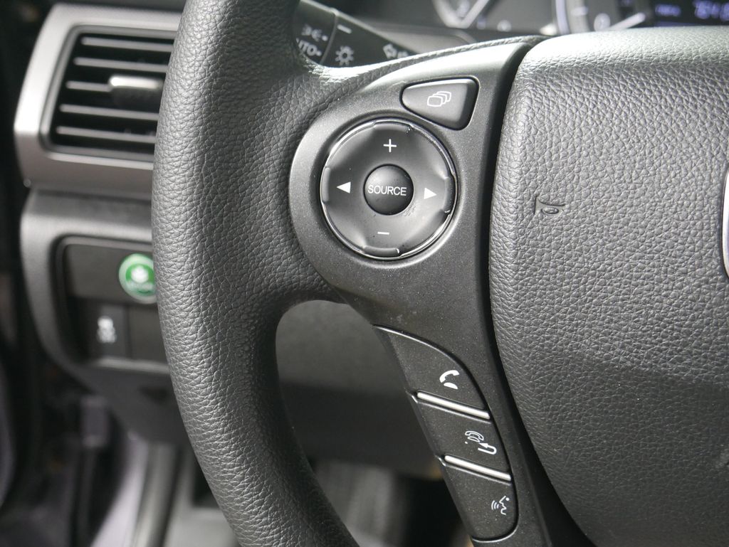 2014 Honda Accord LX photo 18
