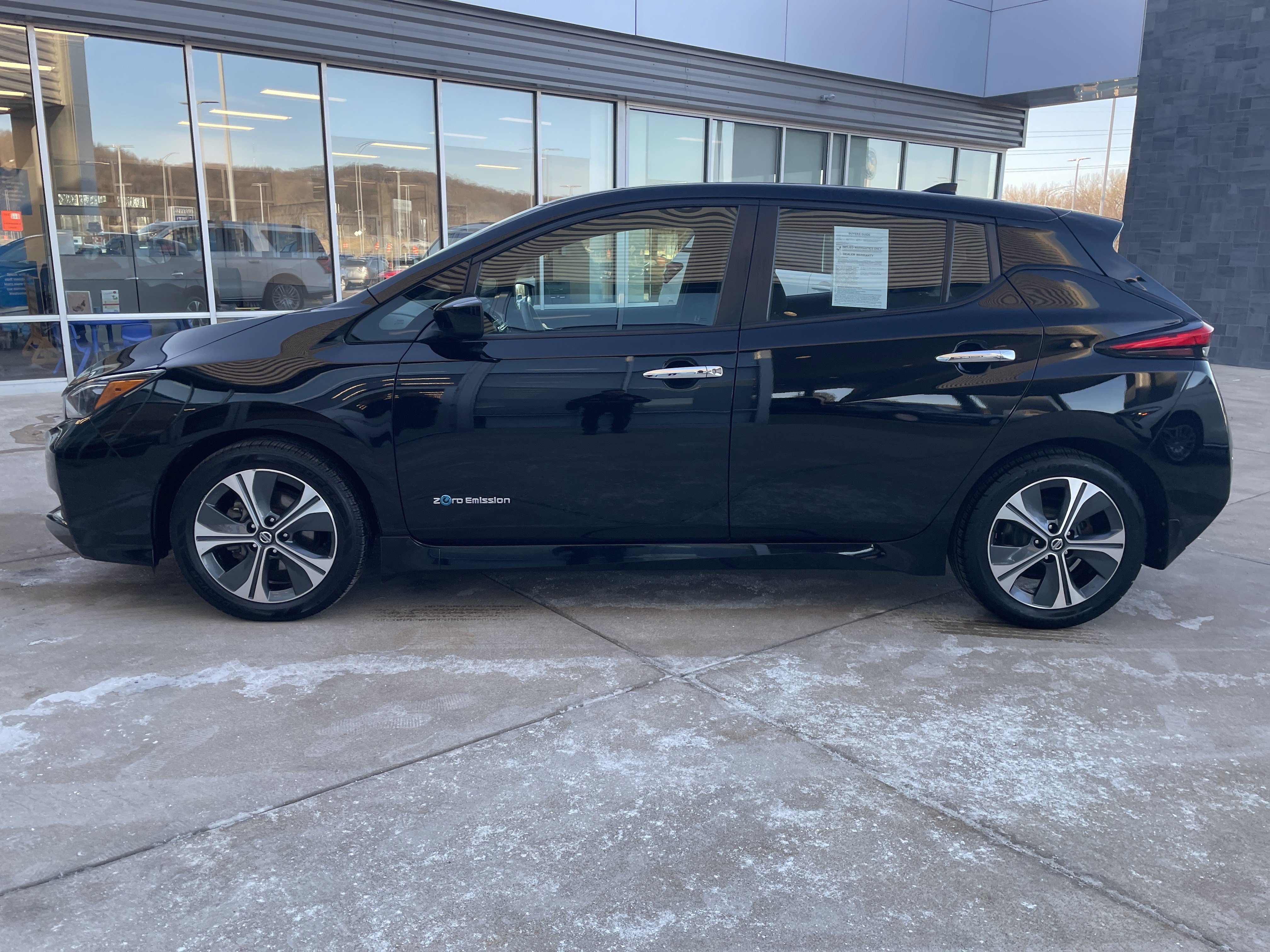 Used 2018 Nissan LEAF SV with VIN 1N4AZ1CPXJC308761 for sale in East Peoria, IL