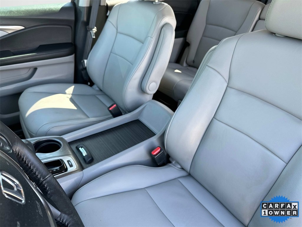 2017 Honda Pilot EX-L photo 16