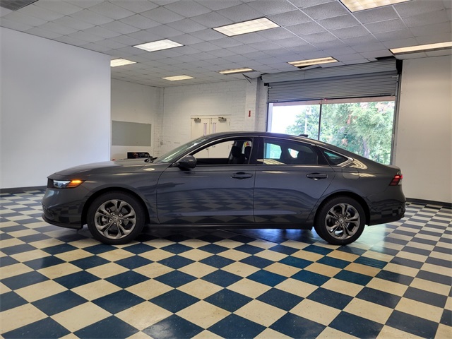 2023 Honda Accord EX photo 4