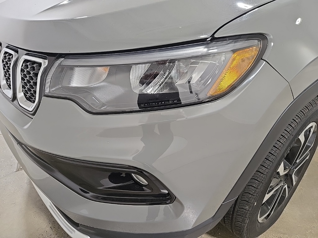 2024 Jeep Compass Limited photo 18