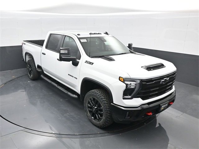 2026 Chevrolet Silverado HD LT's photo