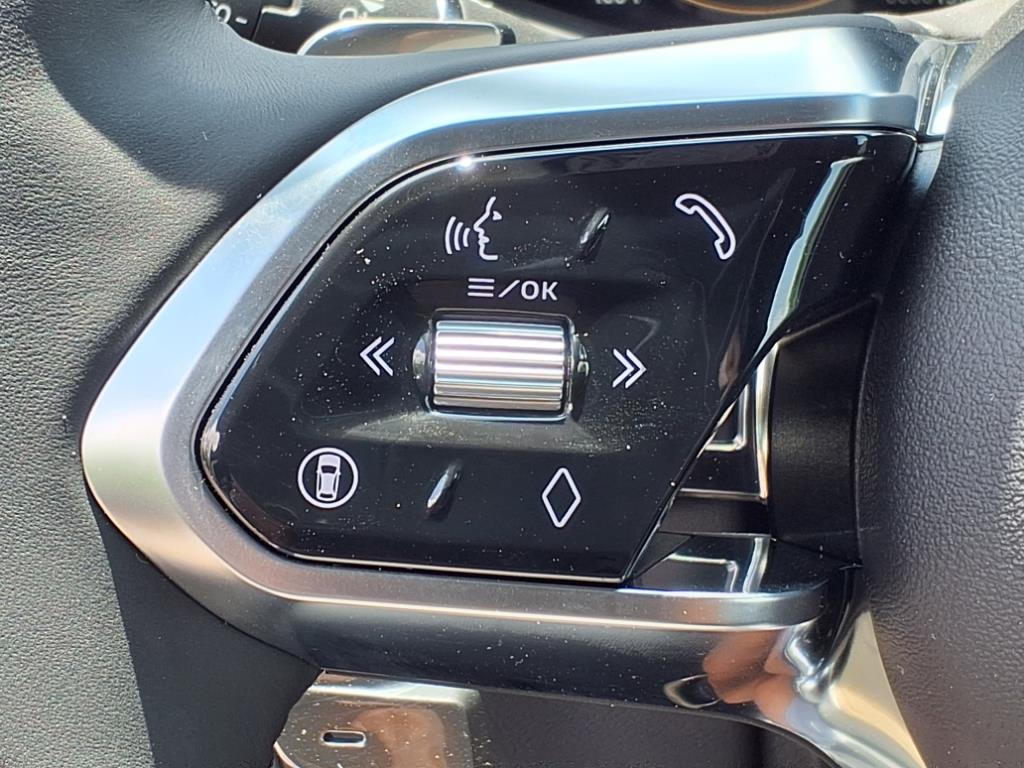2026 Jaguar F-PACE P400 R-Dynamic S photo 17