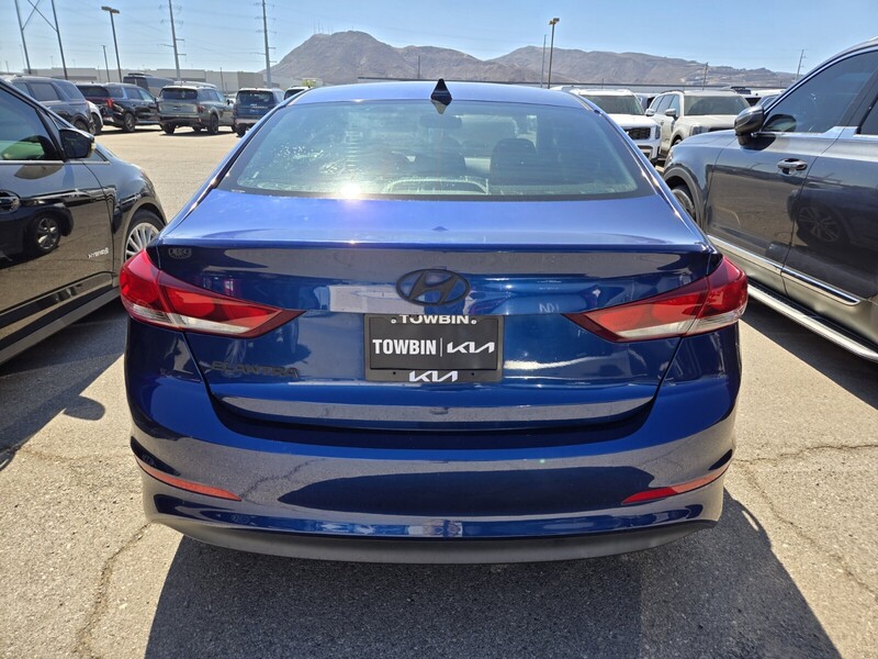 2017 Hyundai Elantra Value Edition photo 4