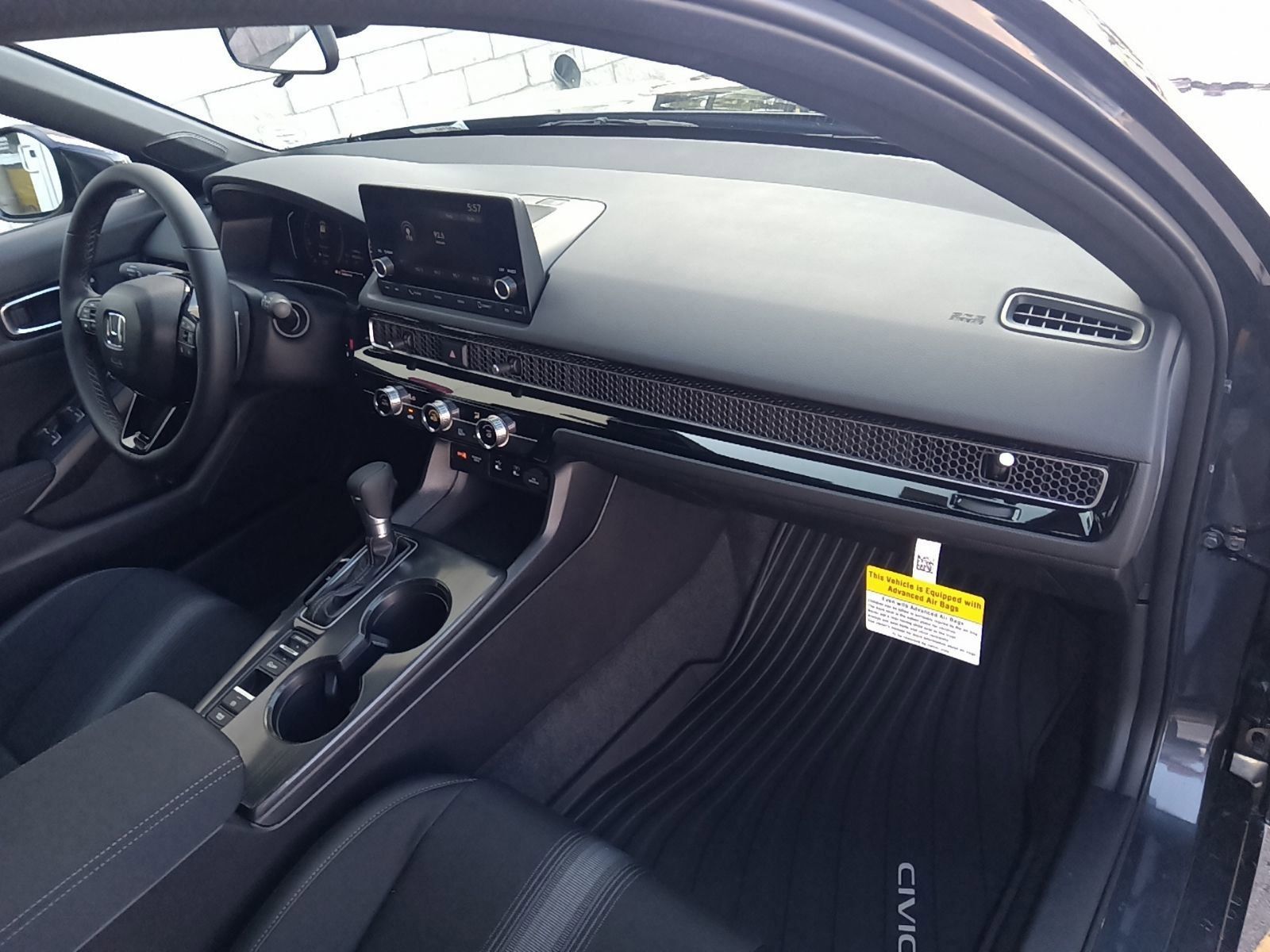 2025 Honda Civic Hatchback Sport photo 20