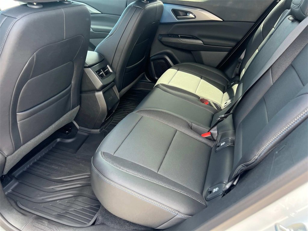 2025 Chevrolet Equinox EV 1LT photo 9