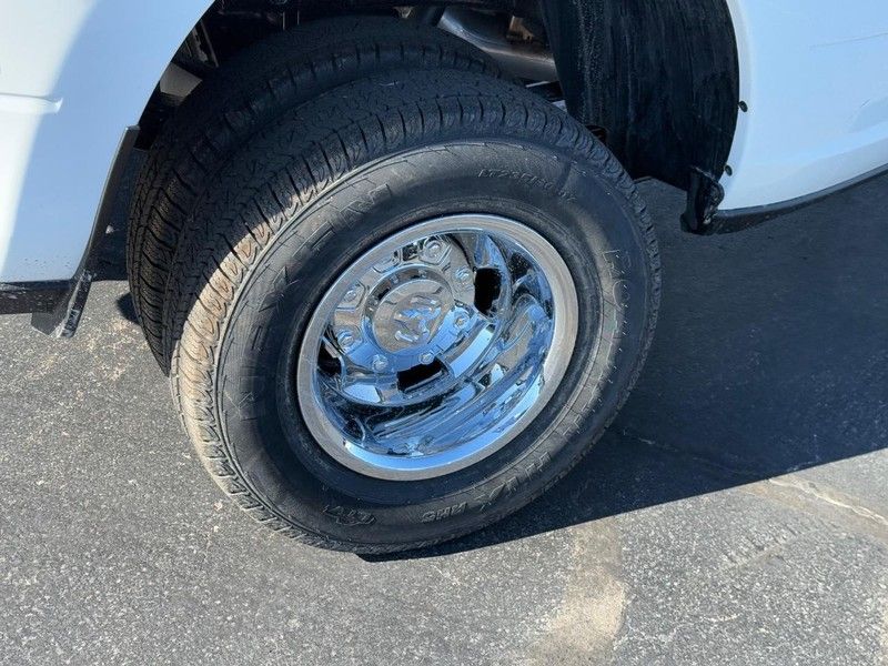 2026 Ram 3500 Tradesman photo 4