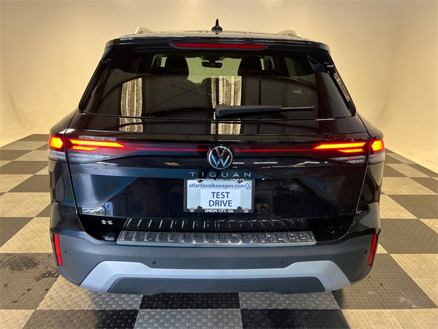 2026 Volkswagen Tiguan SE photo 4
