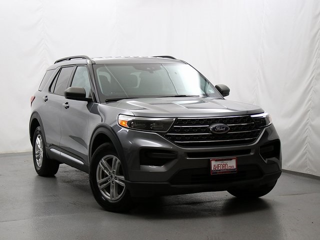 2022 Ford Explorer XLT's photo