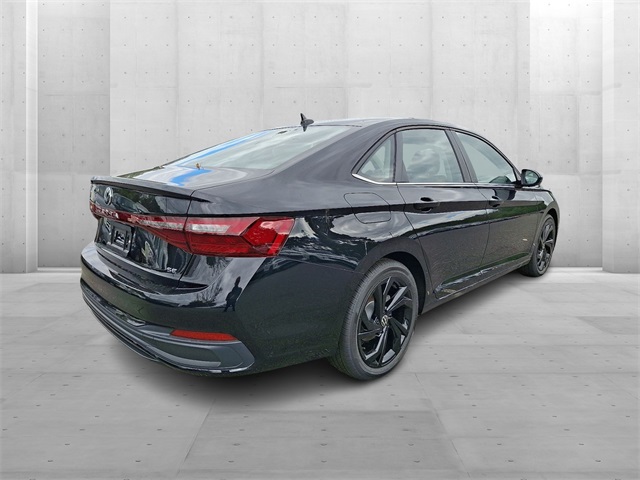 2025 Volkswagen Jetta 1.5T SE photo 3