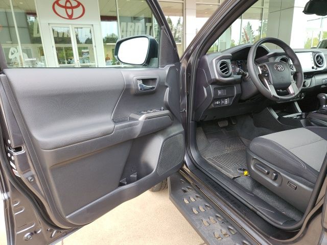 2023 Toyota Tacoma TRD Sport photo 11