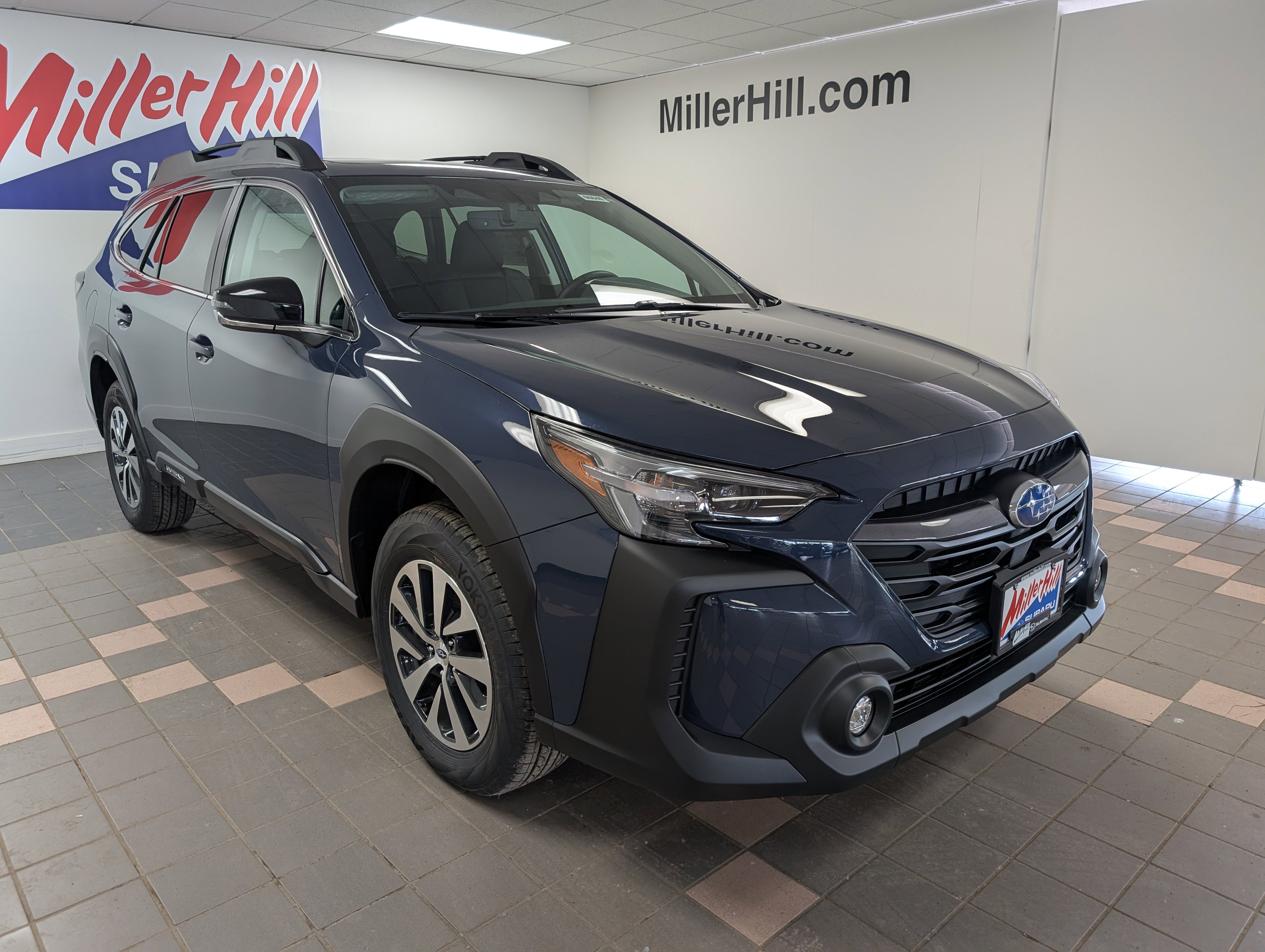 2025 Subaru Outback Premium photo 4